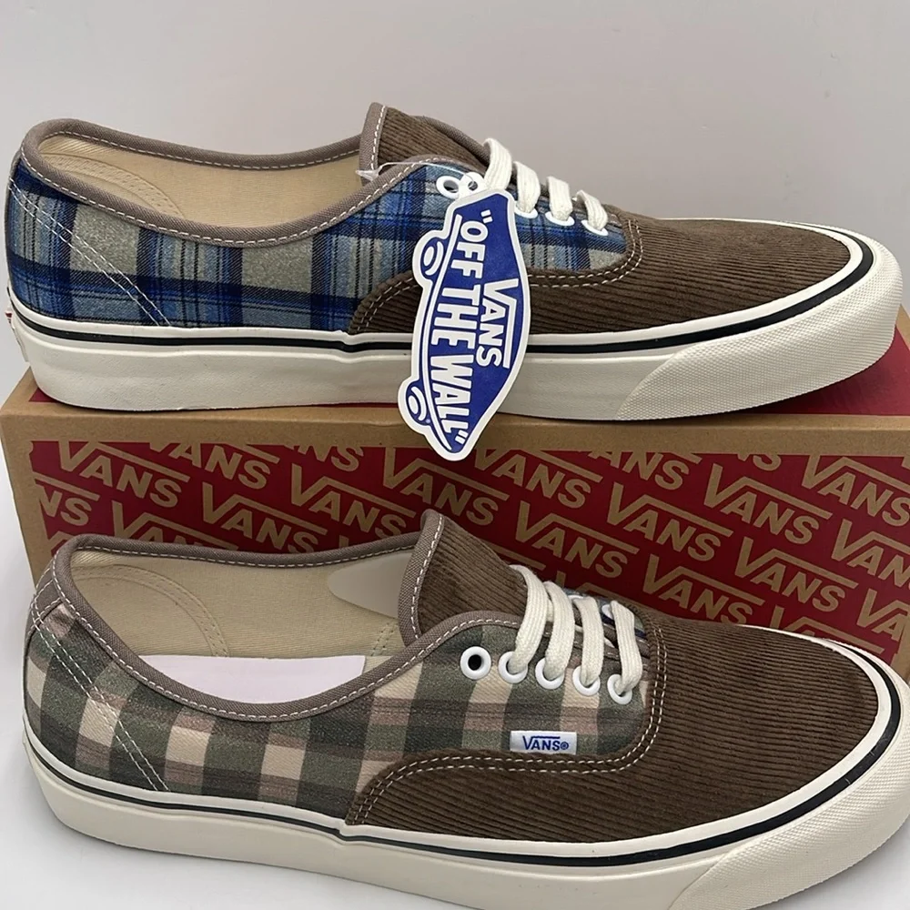 Authentic 44 D
Anaheim Factory 0g Cord/Pewter
VN000581NU Sneakers - Picture 2 of 16